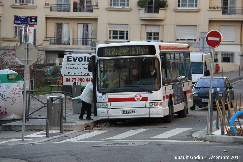 Bus Hotel De Ville Louis Pradel Lyon Bus Hotel De Ville Louis Pradel Lyon