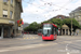 Stadler Tramlink 6/8 n°915 sur la ligne 6 (Bernmobil) à Berne (Bern)