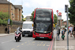 Volvo B5L Hybrid Alexander Dennis Enviro400 MMC n°13068 (BF15 KGZ) sur la ligne 122 (TfL) à Londres (London)