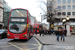 Volvo B5L Hybrid Wright Eclipse Gemini 2 n°VH45112 (BT13 YWK) sur la ligne 13 (TfL) à Londres (London)