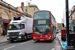 Volvo B7TL Wright Eclipse Gemini n°VNZ32500 (LK54 FLF) sur la ligne 328 (TfL) à Londres (London)