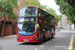 Volvo B5L Wright Eclipse Gemini 2 Hybrid n°VWH1360 (LK62 DHX) sur la ligne 52 (TfL) à Londres (London)