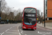 Volvo B5L Hybrid Wright Eclipse Gemini 3 n°13013 (BN14 WAA) sur la ligne 53 (TfL) à Londres (London)