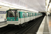 MF 67 n°124 sur la ligne 10 (RATP) à Vaneau (Paris)