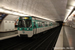 MF 77 n°174 sur la ligne 7 (RATP) à Ivry-sur-Seine