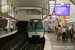 MF 77 n°033G sur la ligne 7 (RATP) à Palais Royal - Musée du Louvre (Paris)