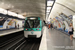 MF 77 n°125G sur la ligne 8 (RATP) à Daumesnil (Paris)