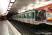 MF 67 n°2104 sur la ligne 9 (RATP) à Saint-Philippe-du-Roule (Paris)