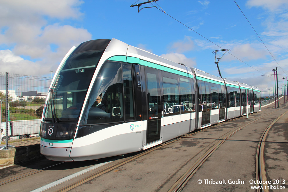 Rame Alstom Citadis 718 - T7 de Paris