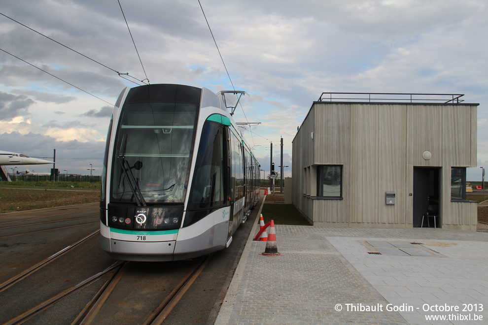 Rame Alstom Citadis 718 - T7 de Paris