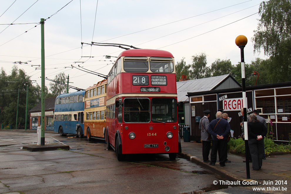 BUT 9612T Burlingham n°1344 (ONE 744) de Manchester, Sunbeam W4 NBC n°72 (HKR 11) de Maidstone et BUT 9611T East Lancs n°834 (LHN 784) de Bradford au Trolleybus Museum à Sandtoft