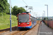 Siemens-Duewag Supertram n°121 sur la Blue Line (Sheffield Supertram) à Sheffield