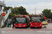 Scania CK270UB 6x2 LB OmniLink II n°7566 (CGN 763) et Scania L94UB 6x2 LB Vest V25LE n°6174 (TSX 532) sur la navette de remplacement du tram 21 (SL) à Stockholm