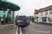 Optare Solo M9950 SR n°30051 (YJ66 APO) sur la ligne 142 (West Midlands Bus) à Stourbridge