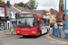 Volvo B6LE Wright Crusader n°524 (P524 EJW) sur la ligne 45 (West Midlands Bus) à West Bromwich