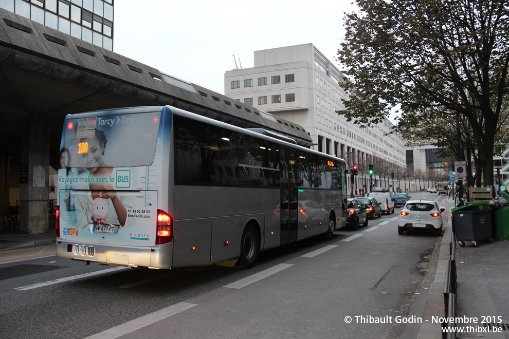 Bus 103076 (AW-871-FT) sur la ligne 100 (CIF) à Gare de Lyon (Paris)