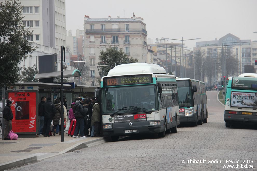 Bus 7066 (416 PLL 75) sur la ligne 103 (RATP) à Choisy-le-Roi