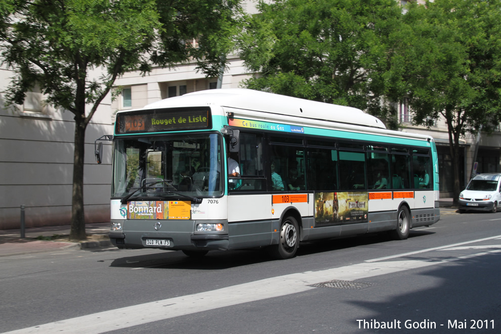 Bus 7076 (340 PLN 75) sur la ligne 103 (RATP) à Maisons-Alfort