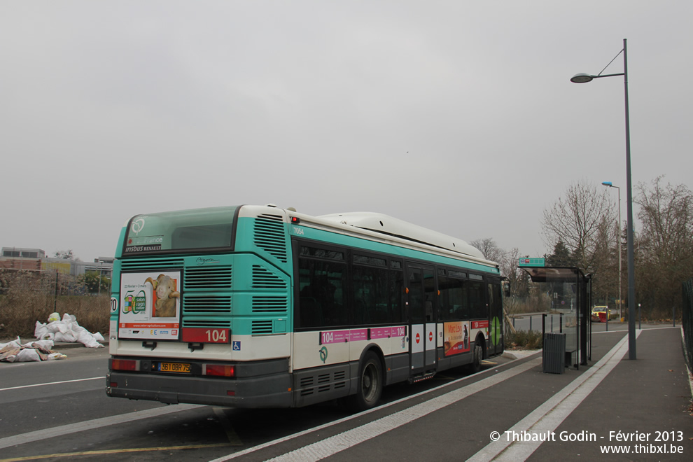 Bus 7054 (361 QBR 75) sur la ligne 104 (RATP) à Sucy-en-Brie