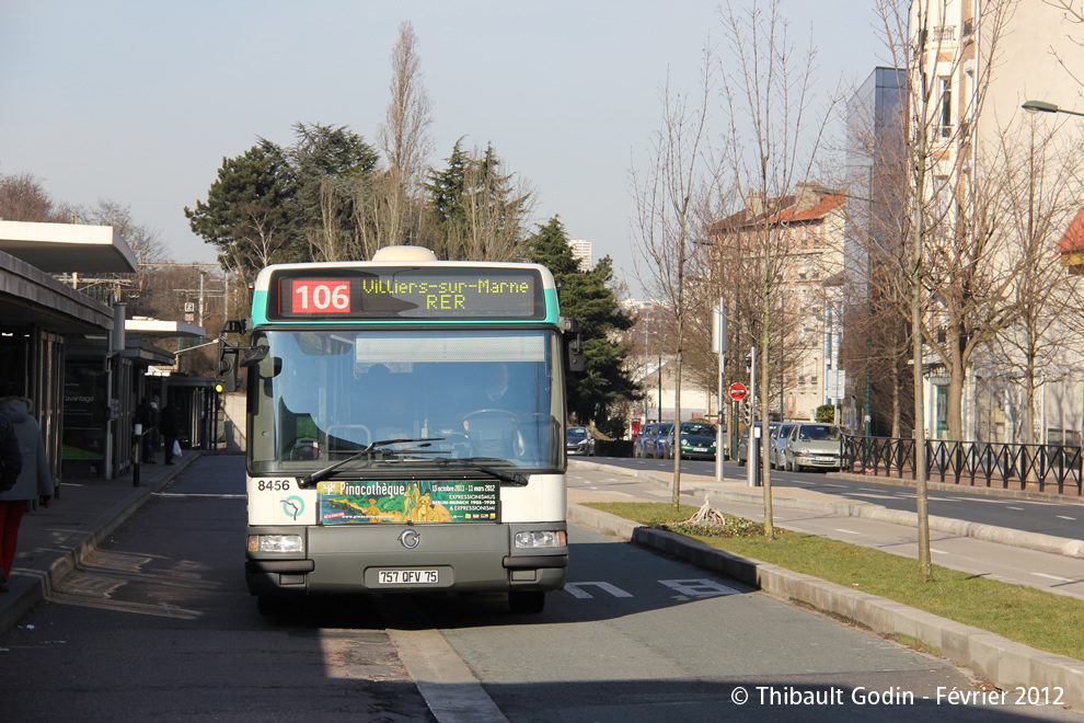 Bus 8456 (757 QFV 75) sur la ligne 106 (RATP) à Joinville-le-Pont