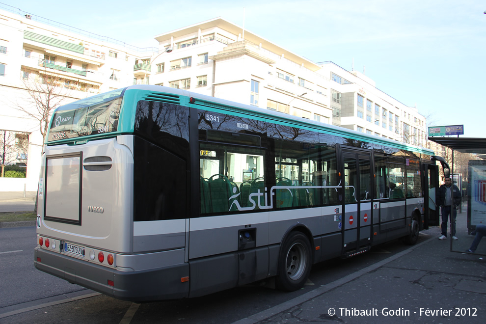 Bus 5341 (BZ-973-ZV) sur la ligne 107 (RATP) à Maisons-Alfort