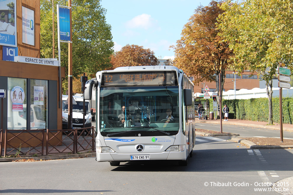 Bus 633 (678 ENS 91) sur la ligne 12 (Le Paladin) à Châtenay-Malabry