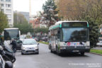 Bus 7680 (734 QAV 75) sur la ligne 126 (RATP) à Issy-les-Moulineaux