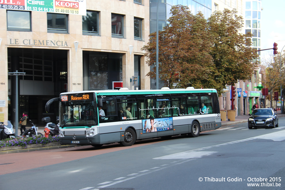 Bus 8664 (CN-782-XZ) sur la ligne 128 (RATP) à Sceaux