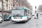 Bus 2129 sur la ligne 137 (RATP) à Porte de Montmartre (Paris)