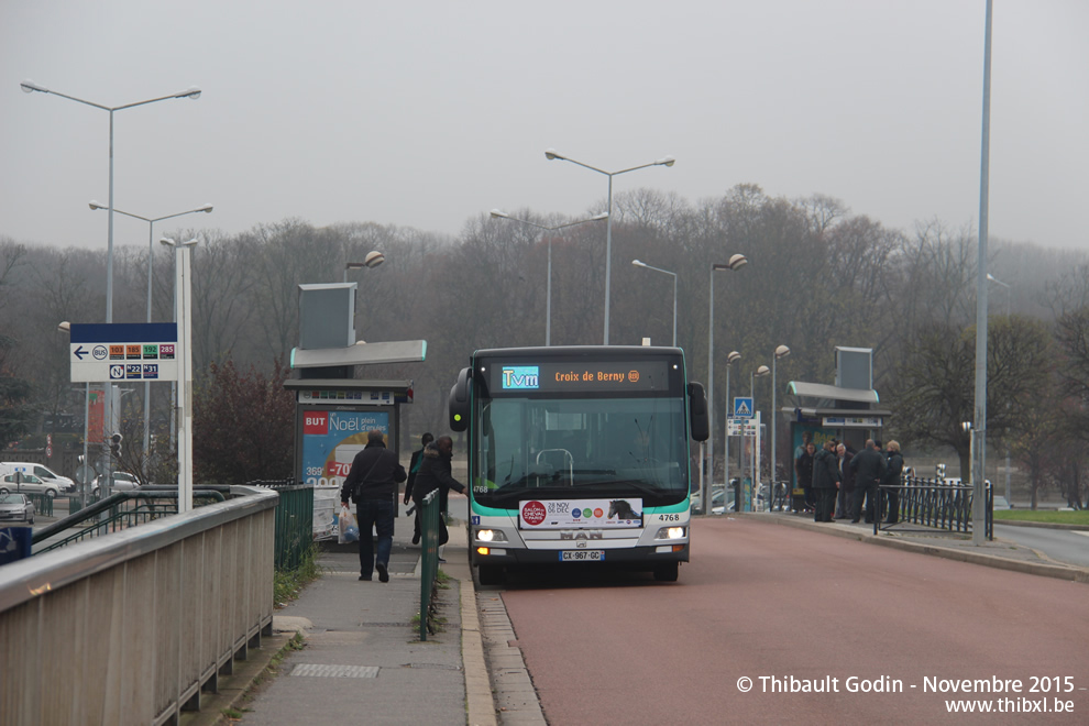 Bus 4768 (CX-967-GC) sur la ligne Tvm (Trans-Val-de-Marne - RATP) à Thiais
