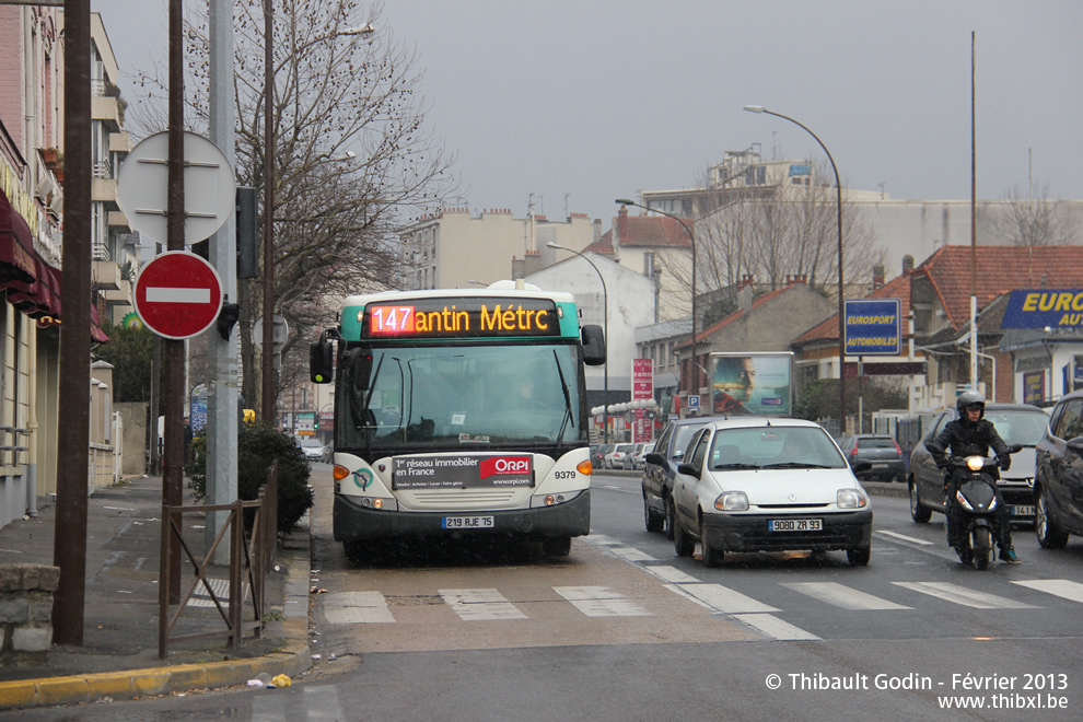 Bus 9379 (219 RJE 75) sur la ligne 147 (RATP) à Livry-Gargan