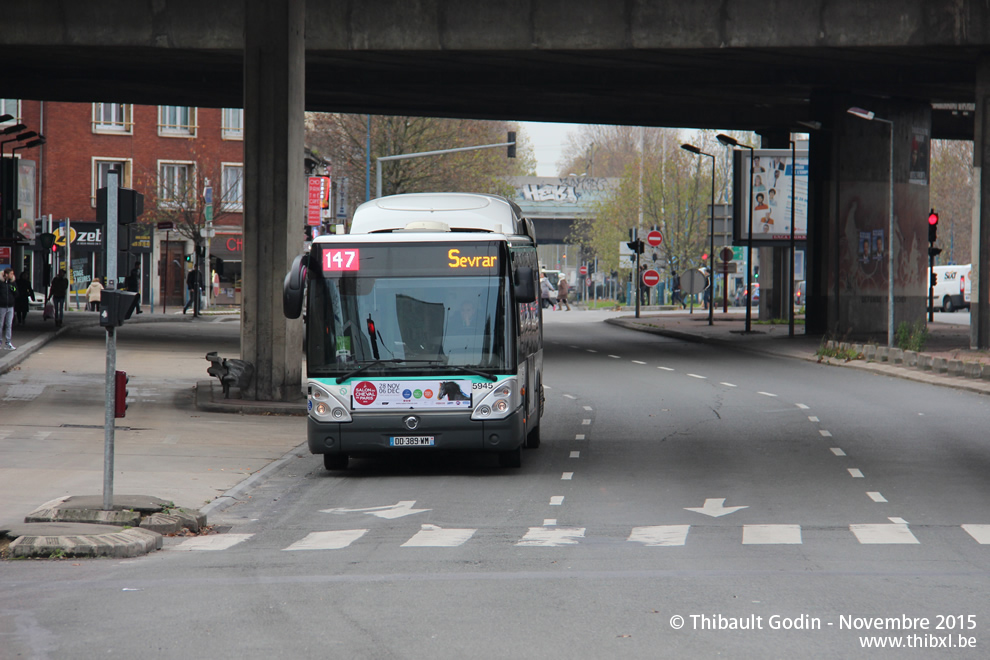 Bus 5945 (DD-389-WM) sur la ligne 147 (RATP) à Bondy