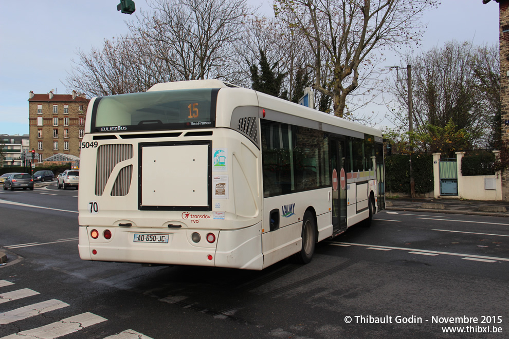Bus 5049 (AD-650-JC) sur la ligne 15 (Valmy) à Montmagny