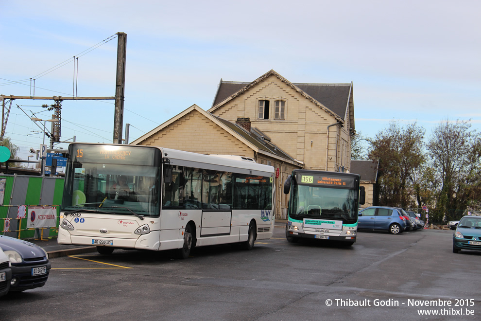 Bus 5049 (AD-650-JC) sur la ligne 15 (Valmy) à Épinay-sur-Seine
