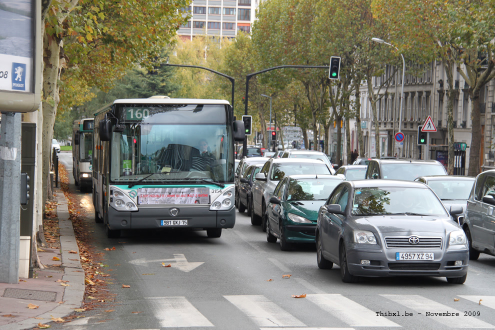 Bus 3154 (981 QXJ 75) sur la ligne 160 (RATP) à Boulogne-Billancourt