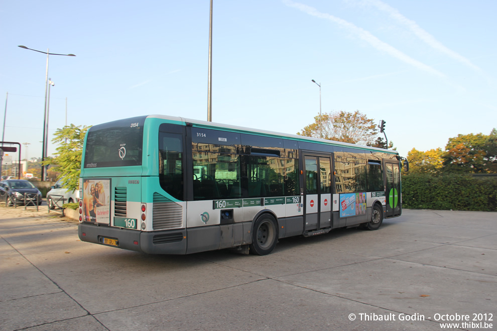 Bus 3154 (981 QXJ 75) sur la ligne 160 (RATP) à Boulogne-Billancourt