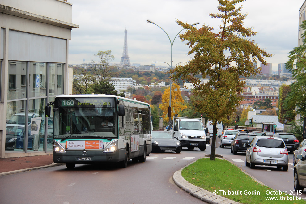 Bus 3155 (745 QXA 75) sur la ligne 160 (RATP) à Saint-Cloud