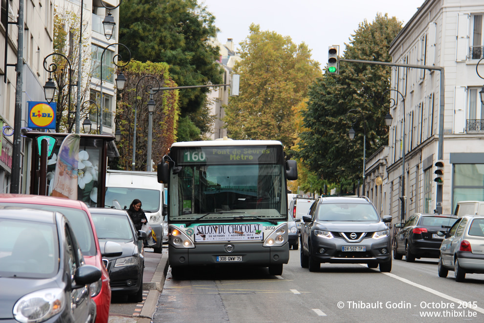 Bus 3150 (308 QWW 75) sur la ligne 160 (RATP) à Saint-Cloud