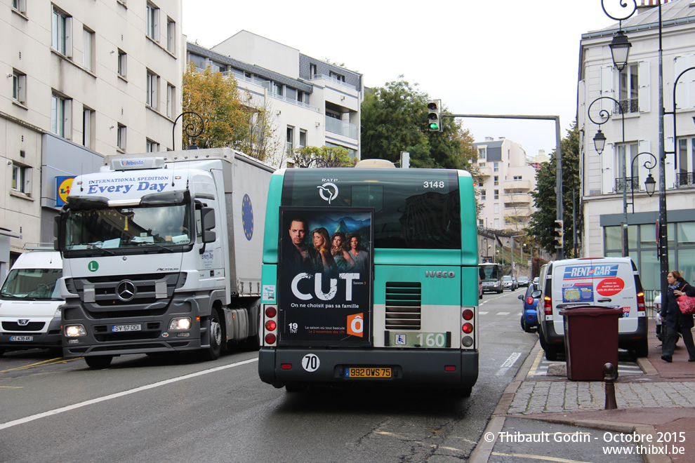 Bus 3148 (992 QWS 75) sur la ligne 160 (RATP) à Saint-Cloud