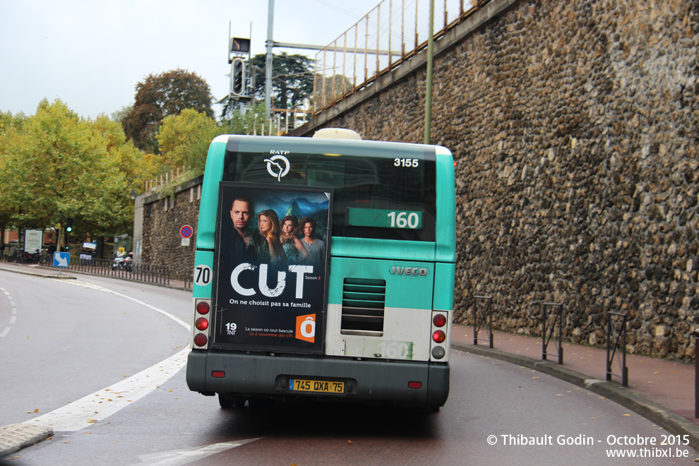 Bus 3155 (745 QXA 75) sur la ligne 160 (RATP) à Saint-Cloud