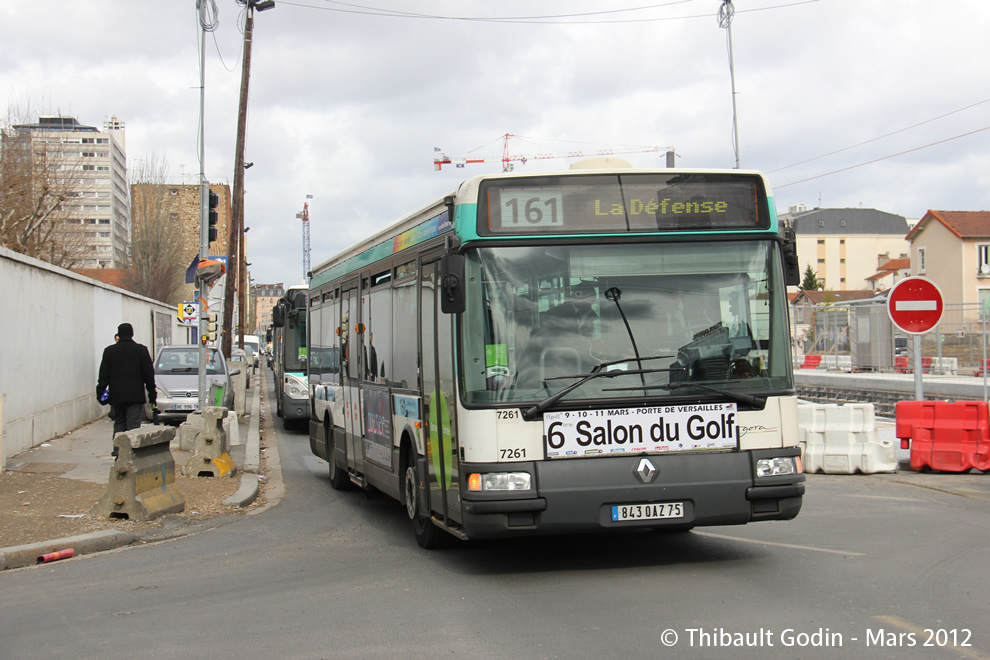 Bus 7261 (843 QAZ 75) sur la ligne 161 (RATP) à La Garenne-Colombes