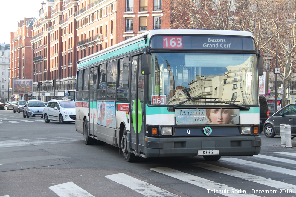 Bus 6568 sur la ligne 163 (RATP) à Porte de Champerret (Paris)