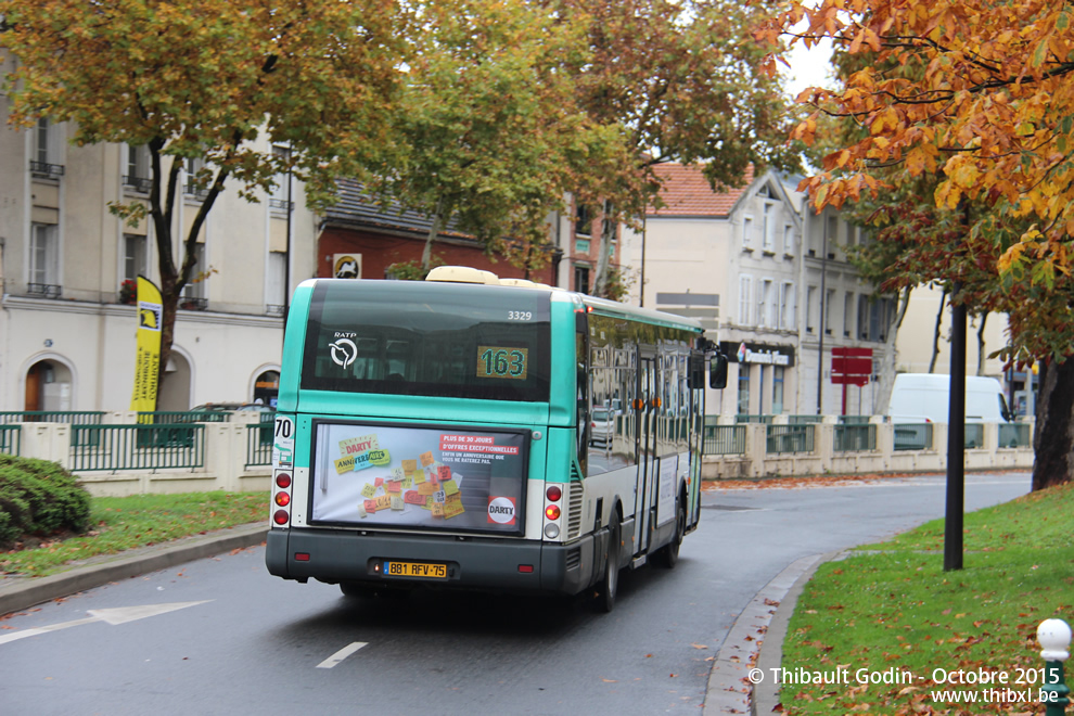 Bus 3329 (881 RFV 75) sur la ligne 163 (RATP) à Rueil-Malmaison