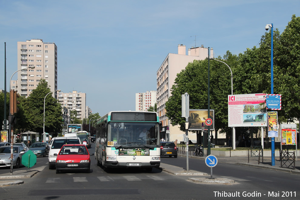 Bus 2059 sur la ligne 165 (RATP) à Asnières-sur-Seine