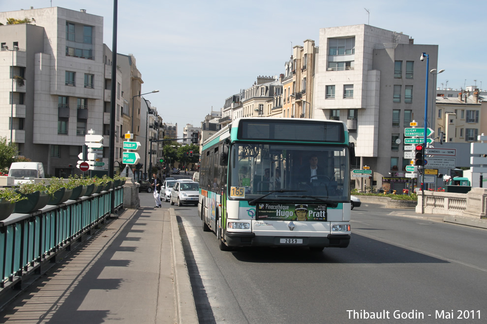 Bus 2059 sur la ligne 165 (RATP) à Asnières-sur-Seine