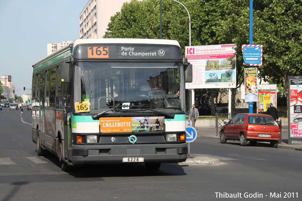 Bus 6228 sur la ligne 165 (RATP) à Asnières-sur-Seine