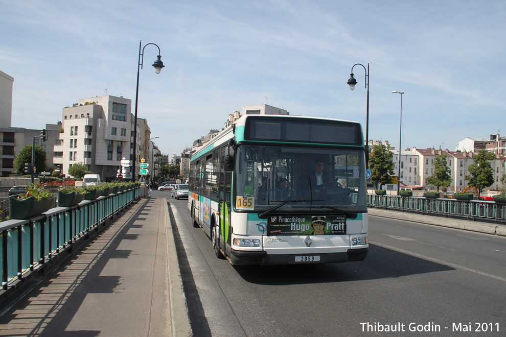 Bus 2059 sur la ligne 165 (RATP) à Asnières-sur-Seine