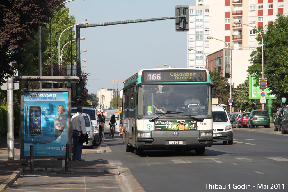 Bus 2675 sur la ligne 166 (RATP) à Asnières-sur-Seine