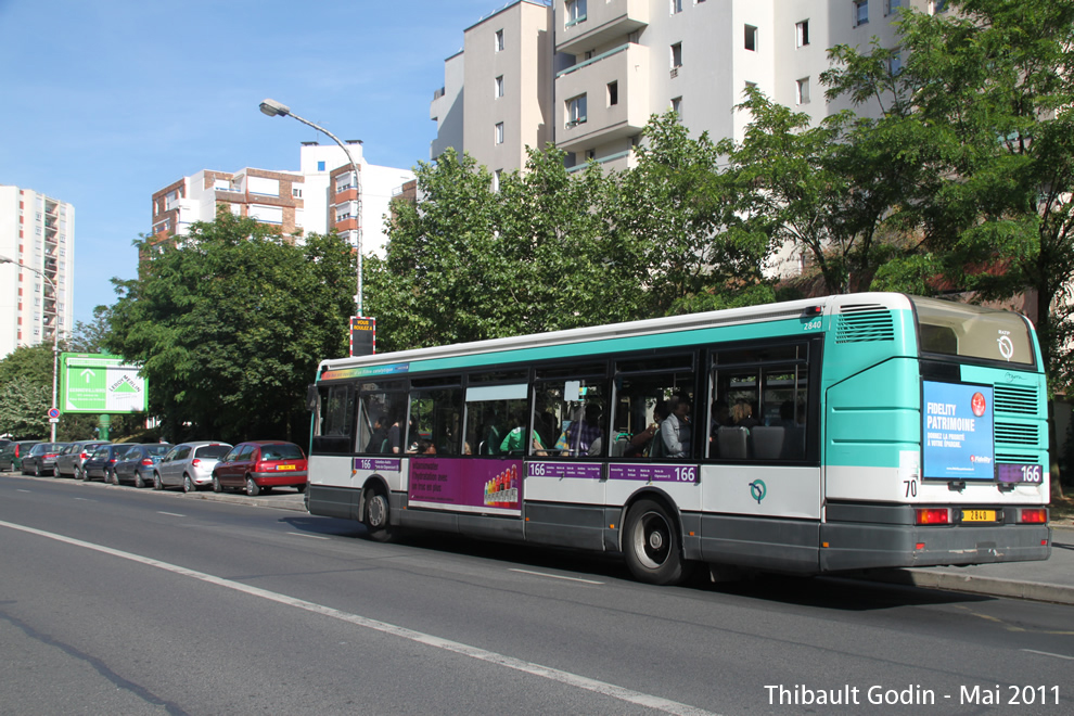 Bus 2840 sur la ligne 166 (RATP) à Asnières-sur-Seine