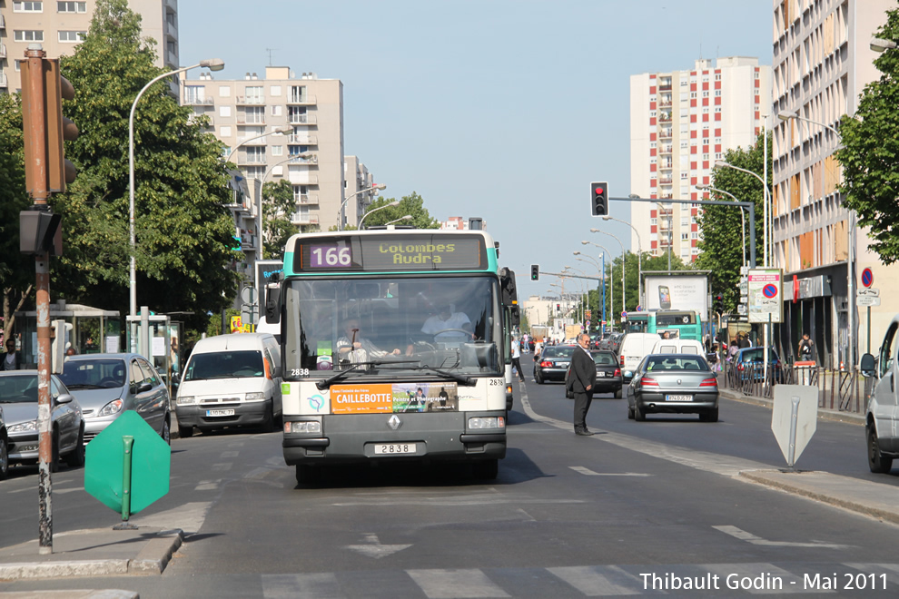 Bus 2838 sur la ligne 166 (RATP) à Asnières-sur-Seine